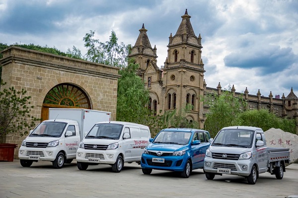 Produkty Newlongma Auto pomáhají zemědělcům nejen „vyjít ven“, ale také „vejít“