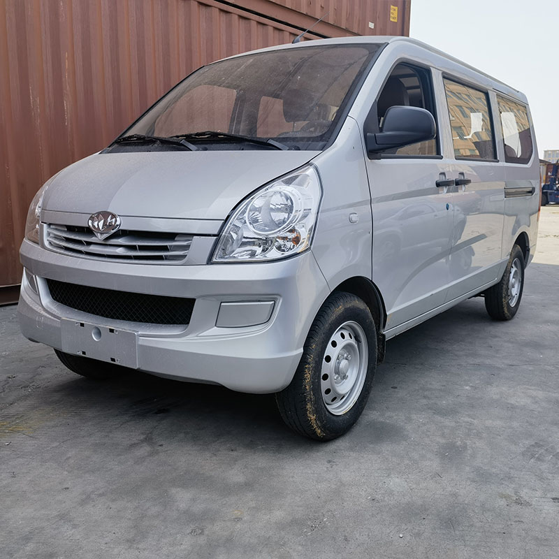 8 sedadel minivan