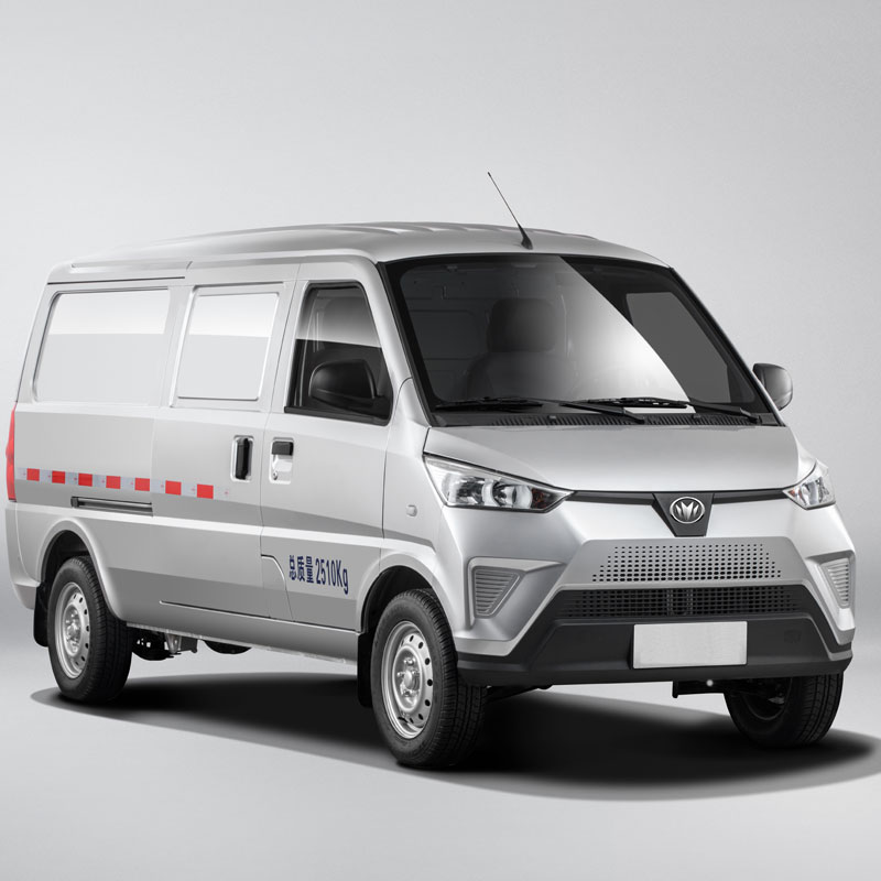 Elektrický minivan